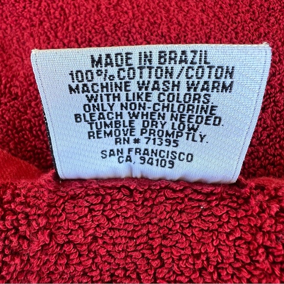 Pottery Barn Oversized Bath Sheet Towel Ruby Red 100% Cotton Brazil 37x77 NICE! - Picture 10 of 10